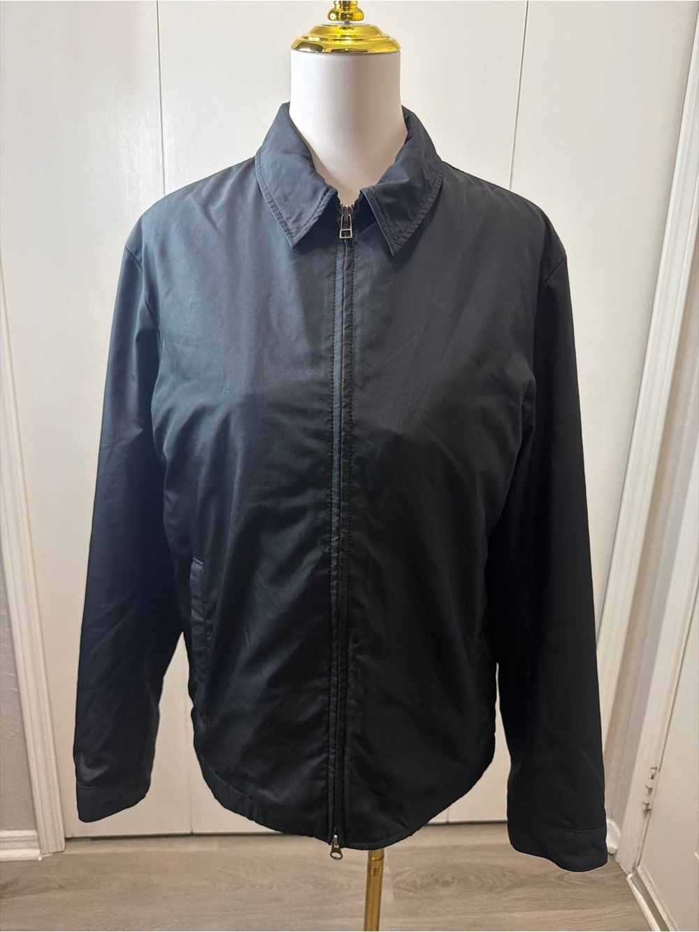 Banana Republic Black Lightweight Zip Jacket with Inner pockets